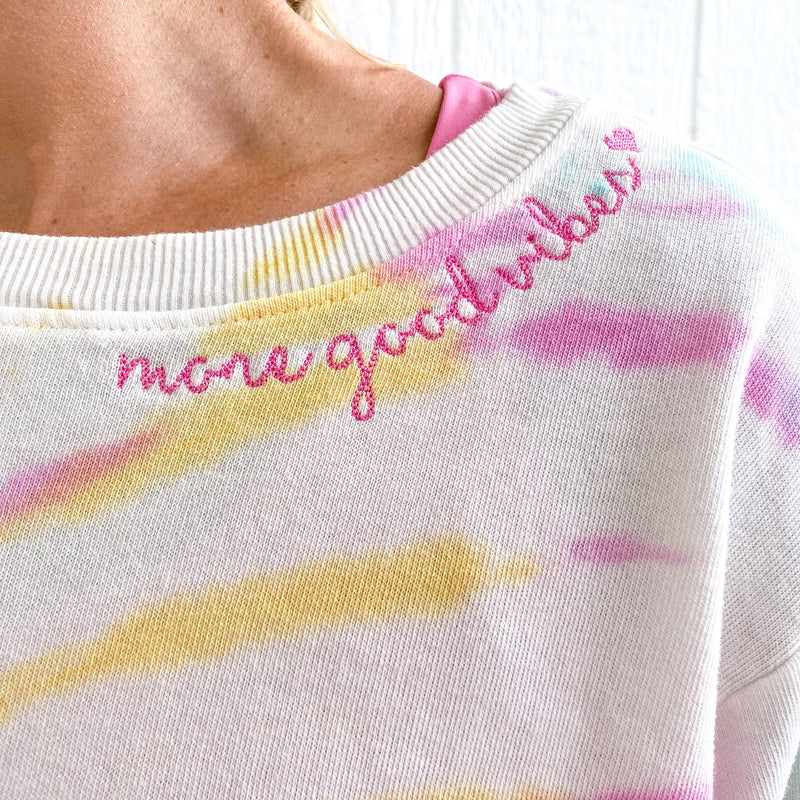 More Good Vibes Cropped sweatshirt